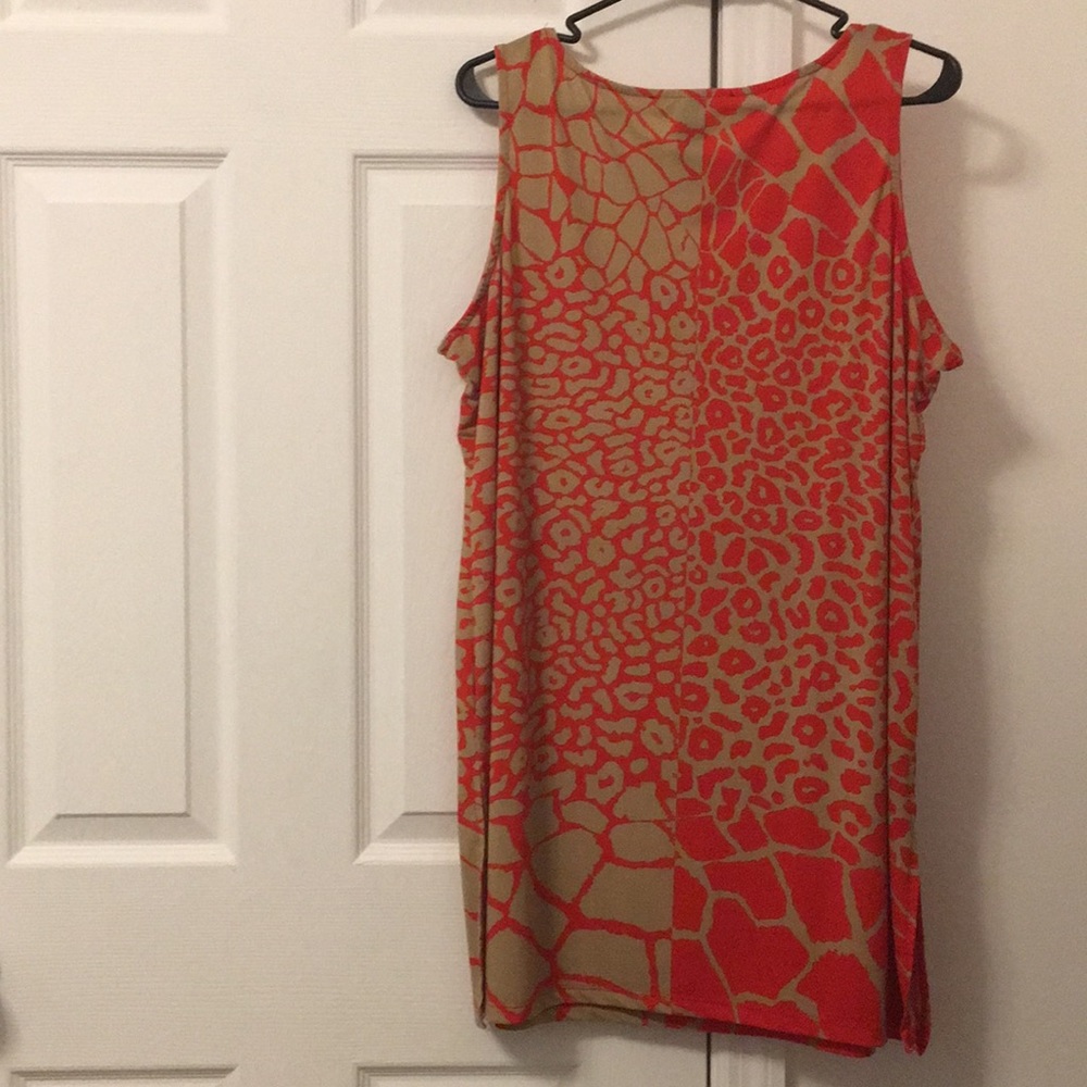 Top - Picture 3 of 4